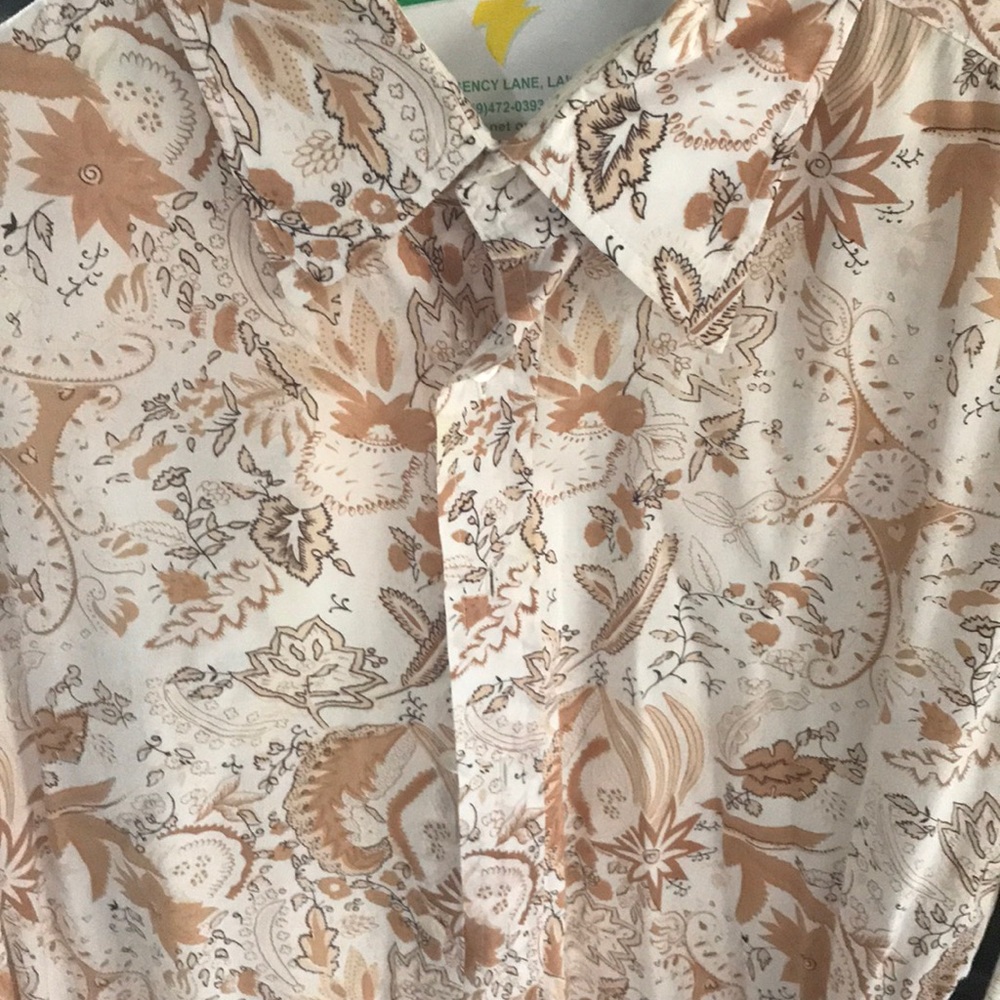 Button Up - Picture 2 of 4